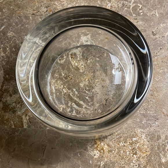 Modern Round Clear Glass Bowl - Picture 2 of 2